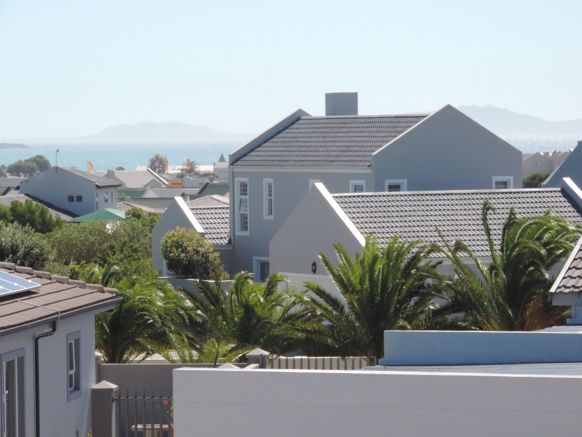 5 Bedroom Property for Sale in Country Club Western Cape